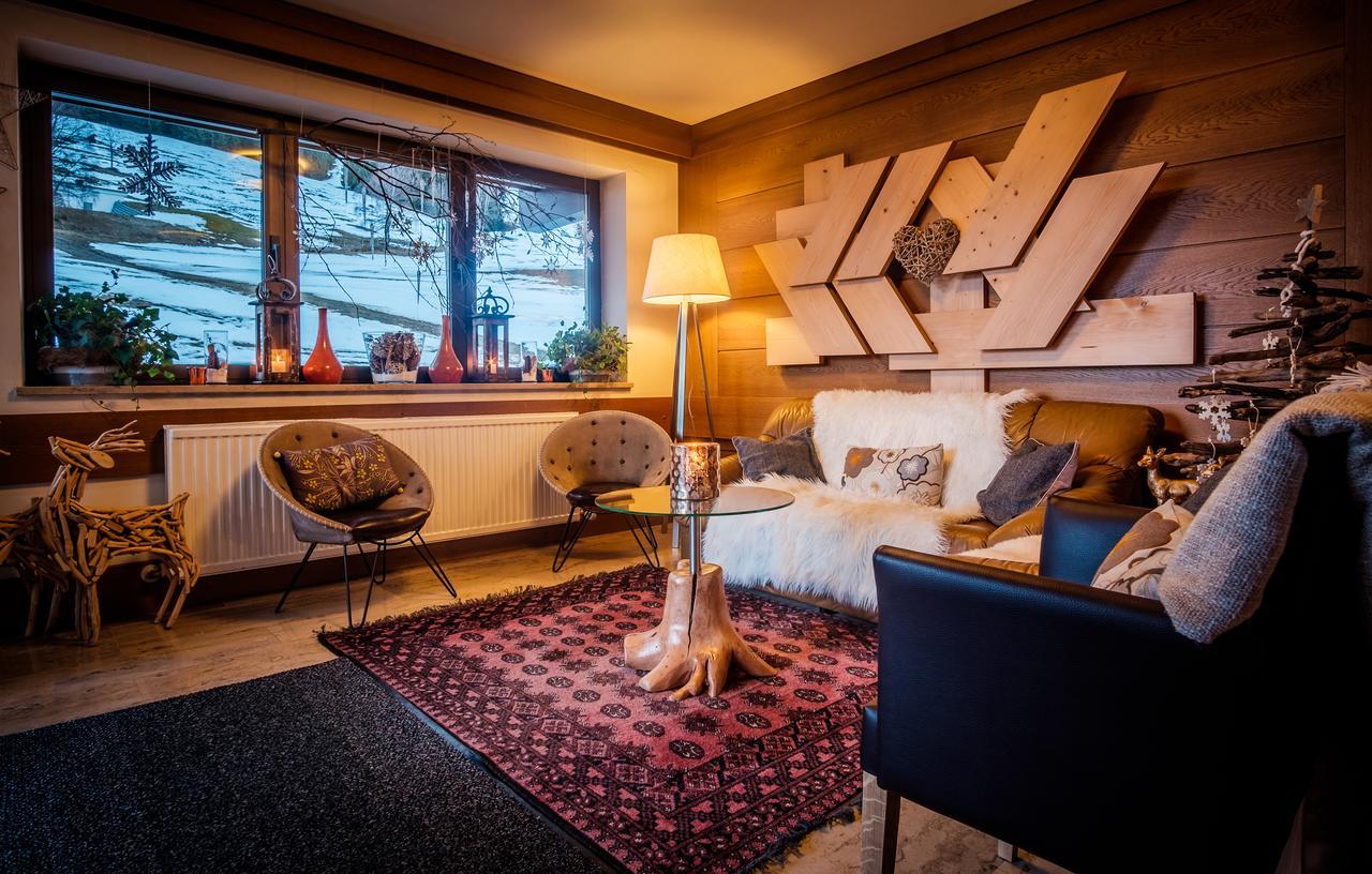 Hotel-Pension Schattberg Зальбах-Гінтерглемм Екстер'єр фото